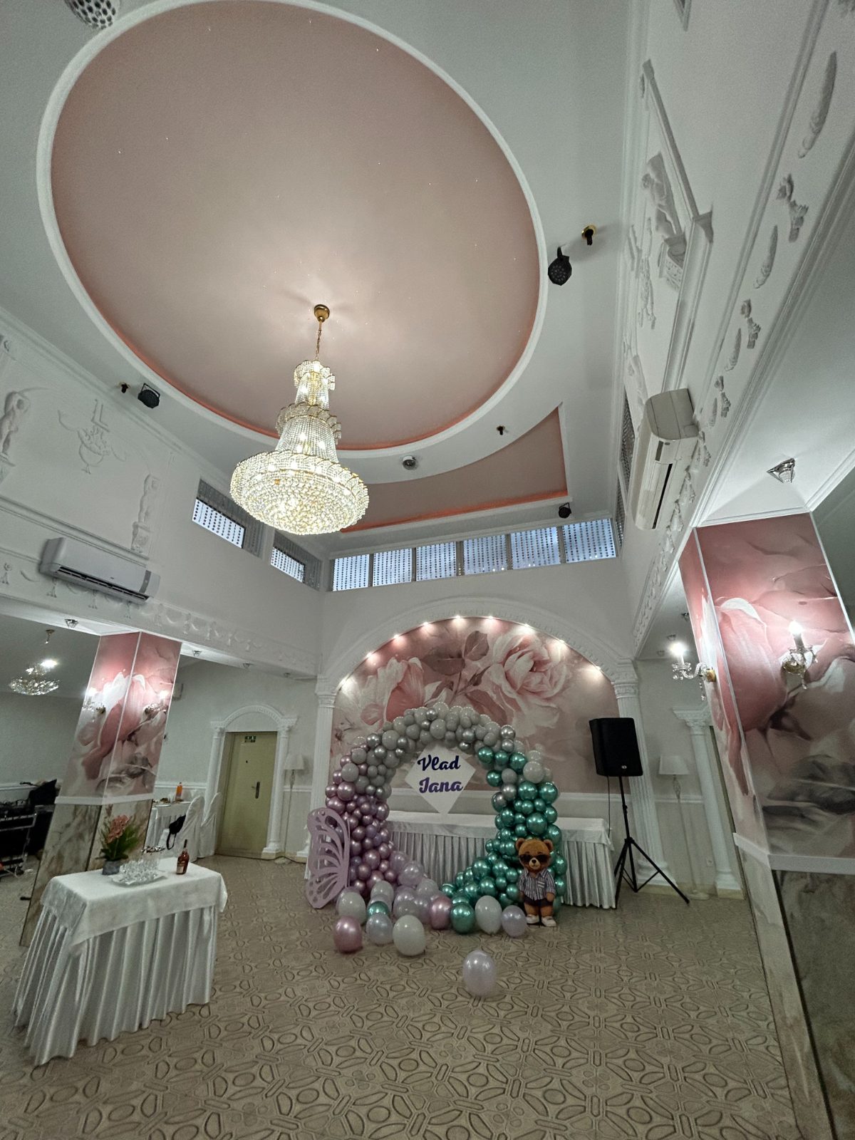 Sala Mare — Etajul 2 — Fotografia 1
